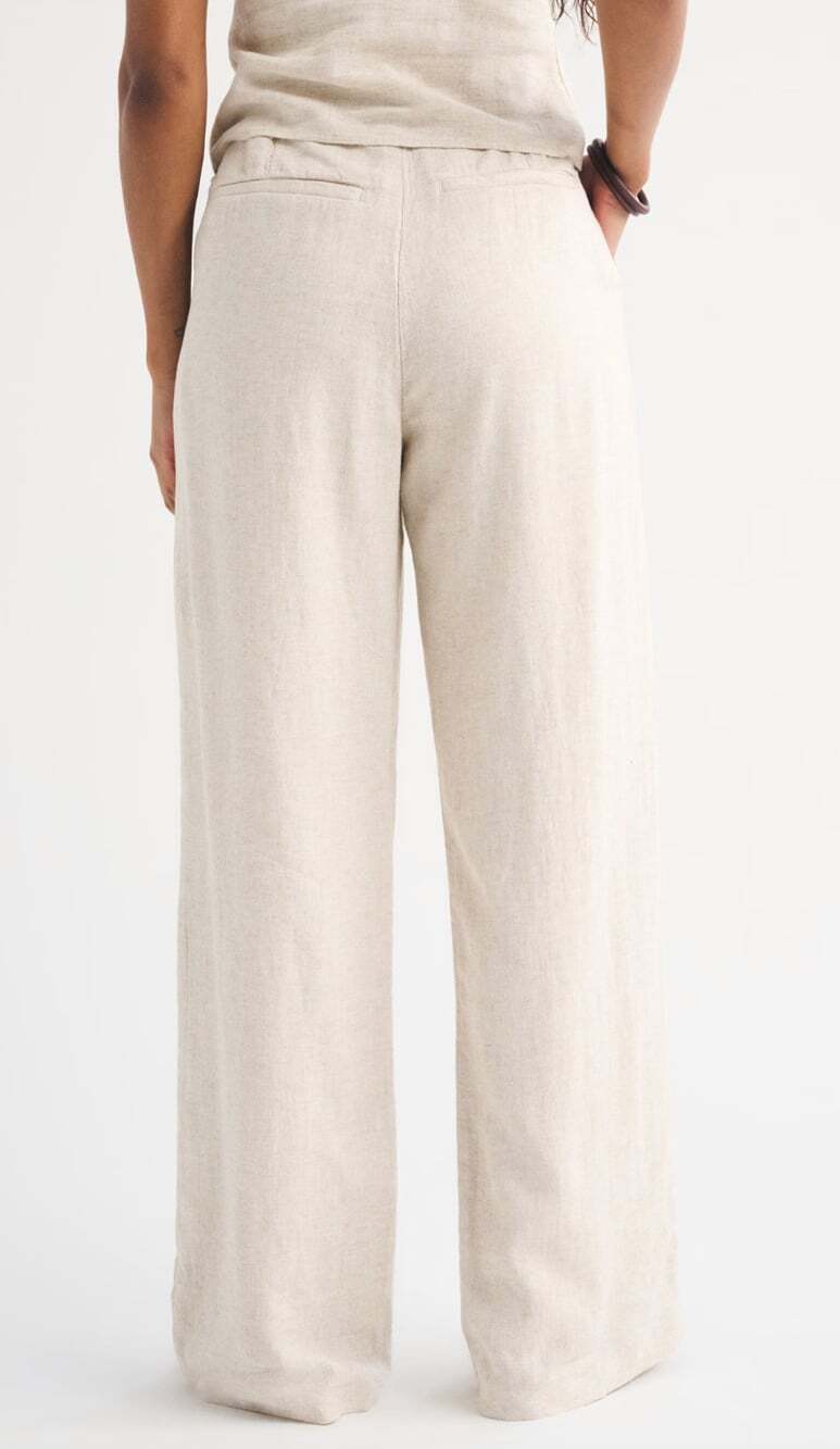 Abercrombie A&F Sloane Linen-Blend Tailored Wide Leg Pant in Oat Ivory Medium - Picture 2 of 7